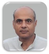 Naveen Khanna, Director